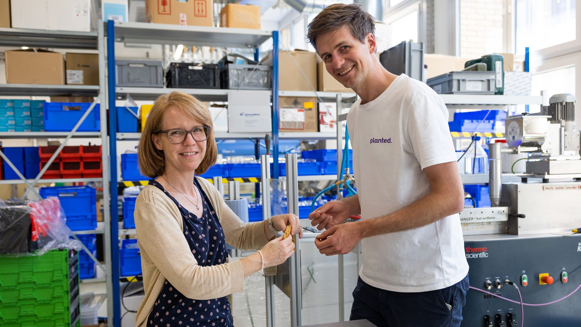 Susanne Miescher Schwenninger, Leiterin der Gruppe Food Biotechnology Research an der ZHAW und Patrick Rühs, Head of Science bei Planted