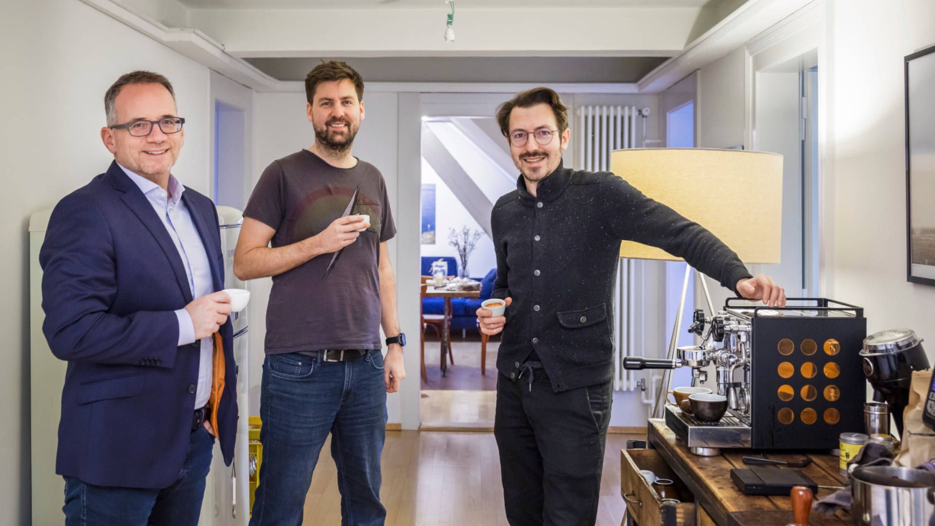 He gave up his job at the law firm and founded legal-i in 2019 together with software engineer Markus Baumgartner.